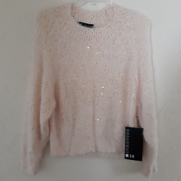 Broadway 38 Sweaters - Broadway 38 Women's Size Small Fuzzy Sweater